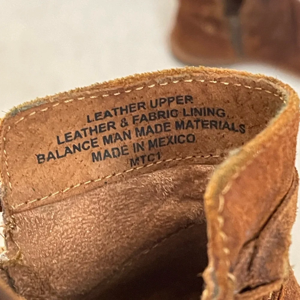 BORN brown leather booties - Picture 7 of 8